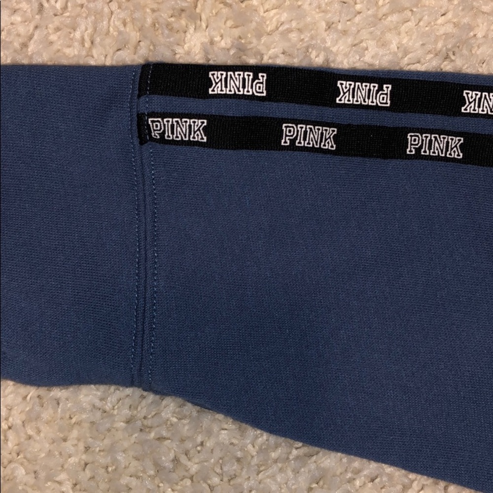 Sweatshirt - Picture 3 of 5